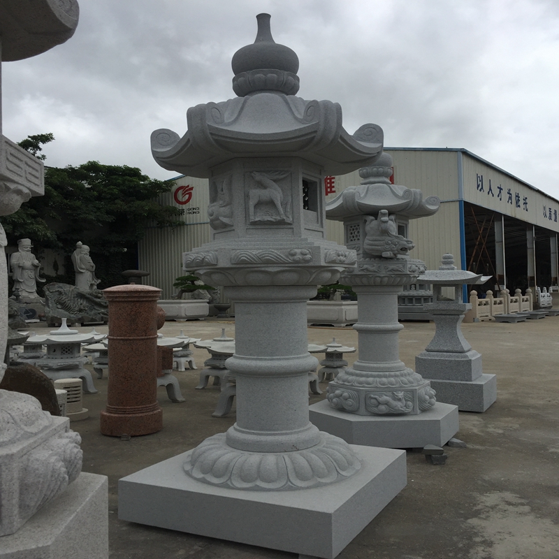 Stone Carvings and Sculptures Natural Pure handwork Uniqueness Garden Decorative Lantern