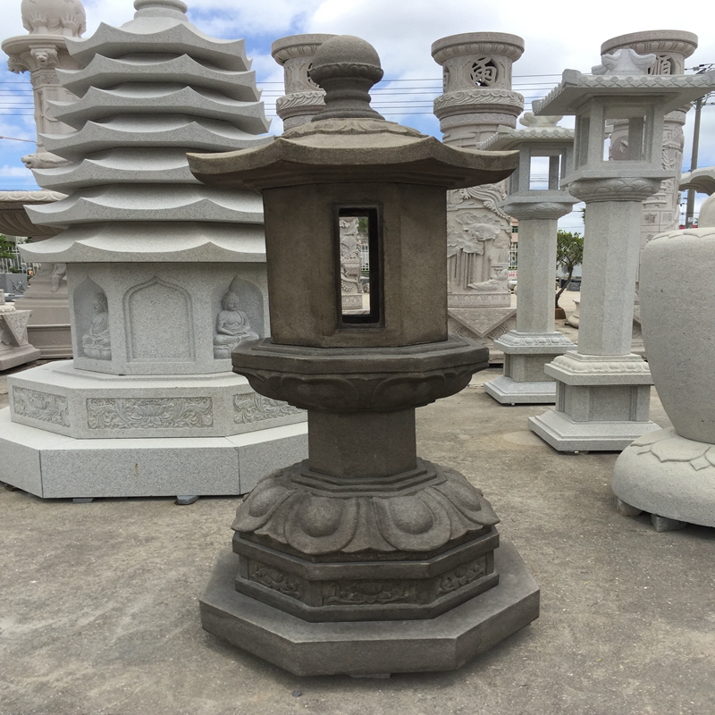 Stone Carvings and Sculptures Natural Pure handwork Uniqueness Garden Decorative Lantern